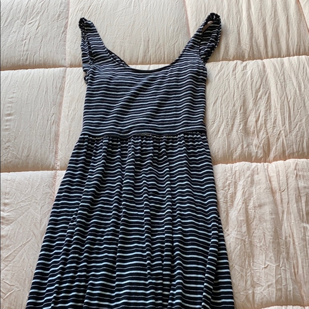 a dress size M
